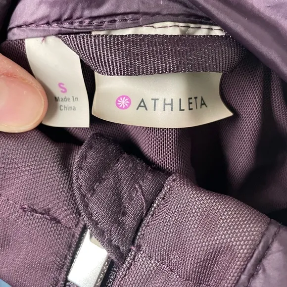 | Athleta | puffer jacket. Size S.