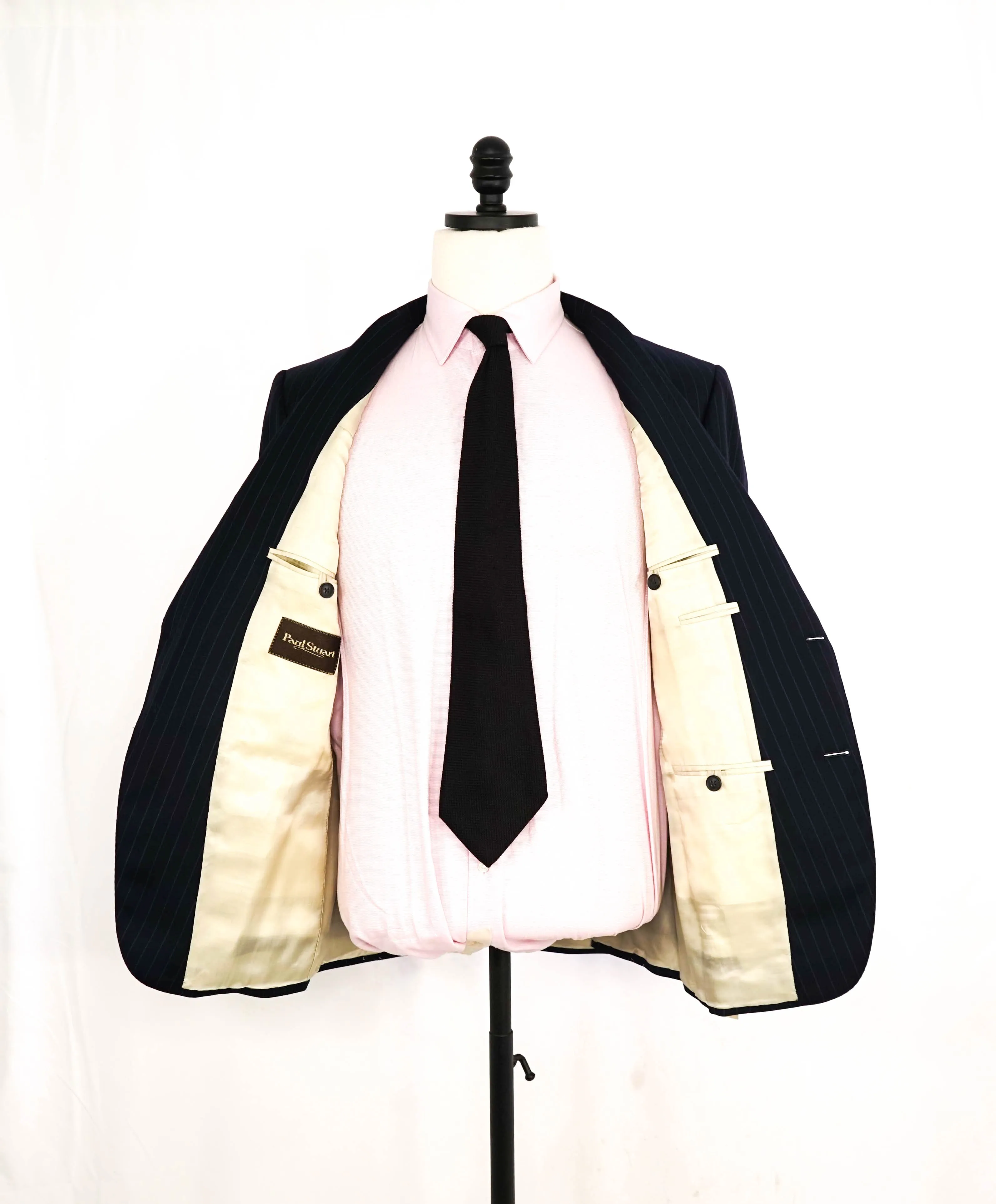 $1,595 PAUL STUART - Navy / Blue Chalk Stripe Wool Notch Lapel 2-Btn Suit - 40S