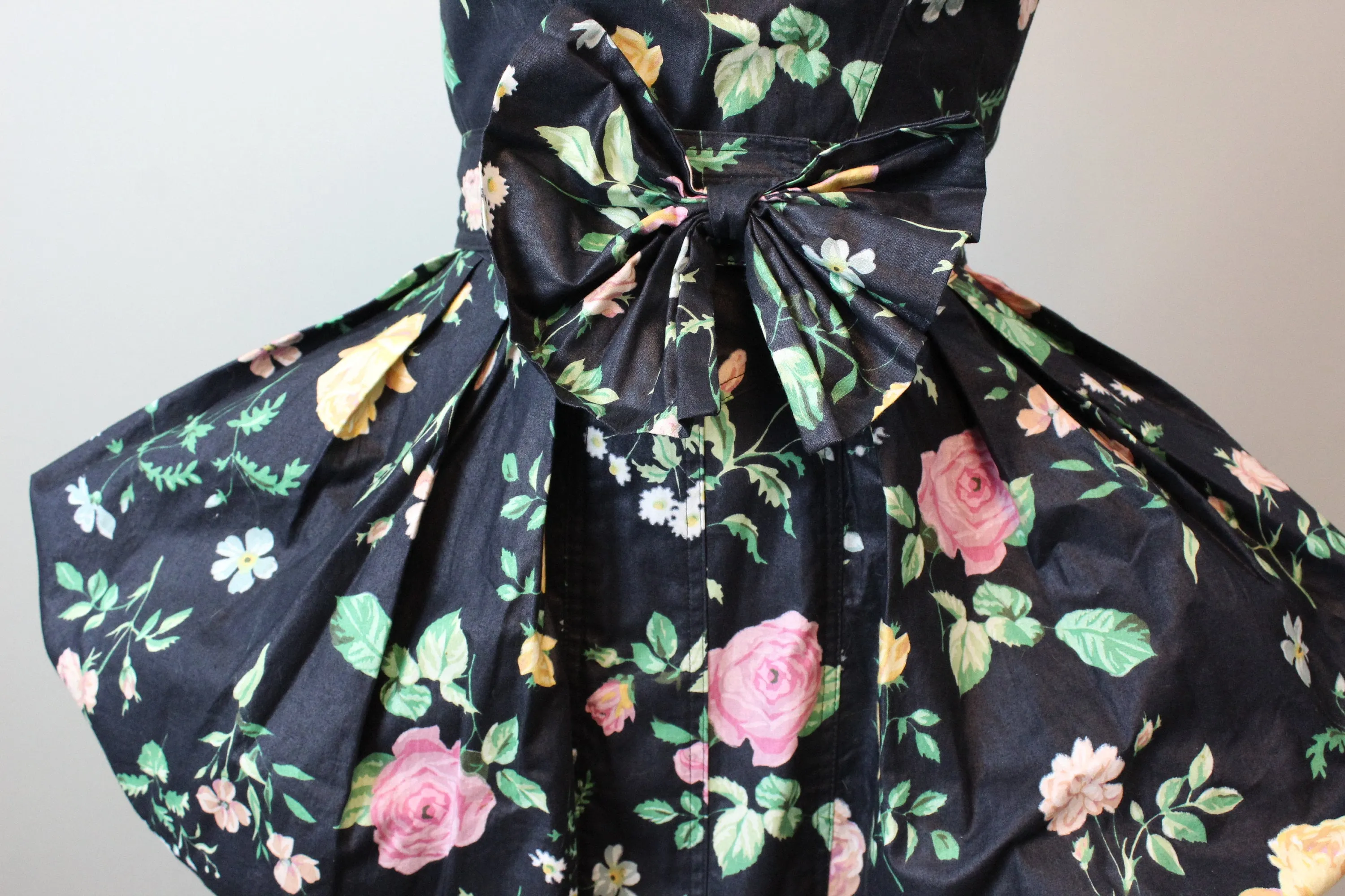 1980s KAREN ALEXANDER open back ROSE print small medium |  new spring