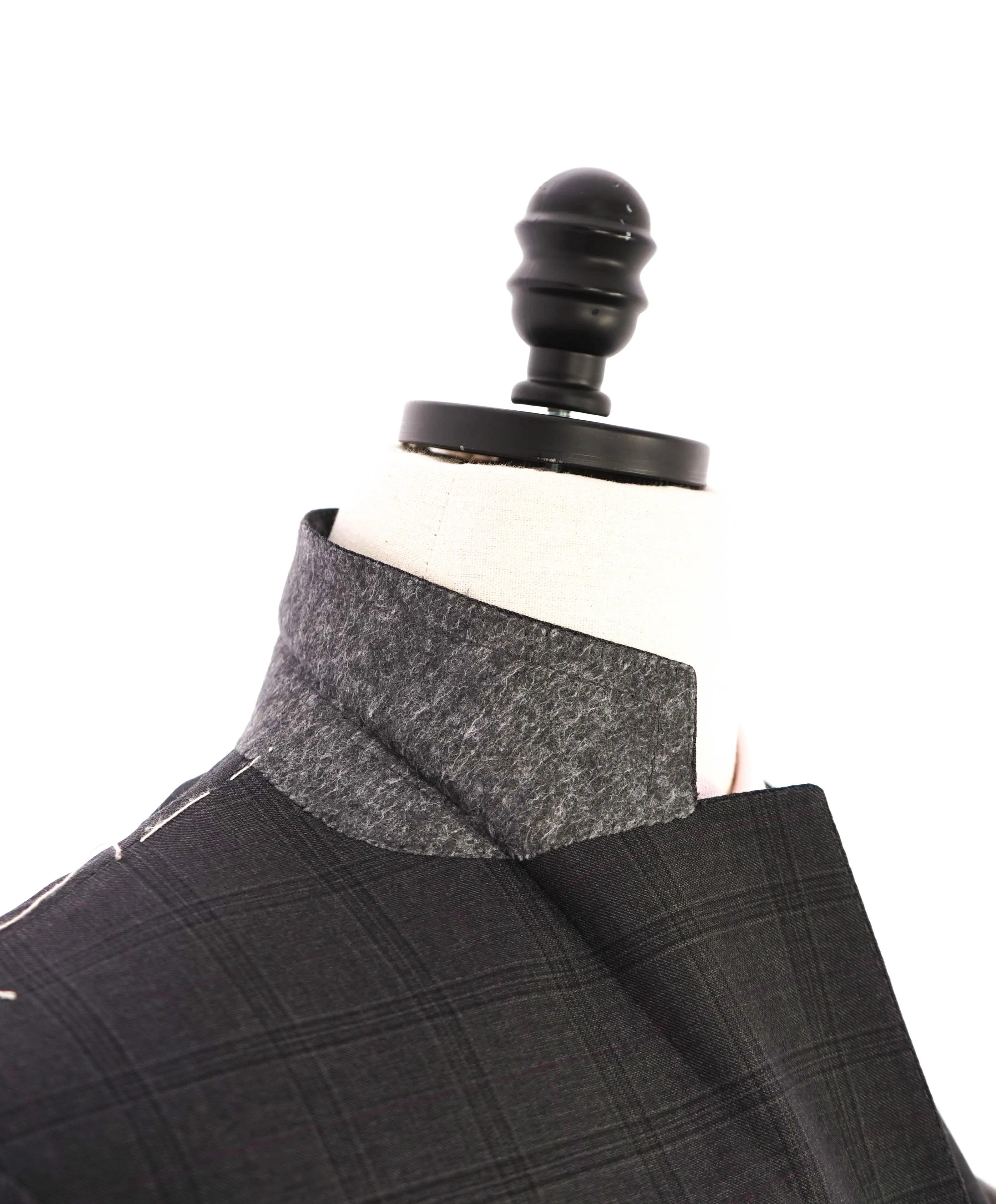 $3,095 CANALI - **EXCLUSIVE** Charcoal/Purple Check Plaid Notch Lapel Suit - 44R