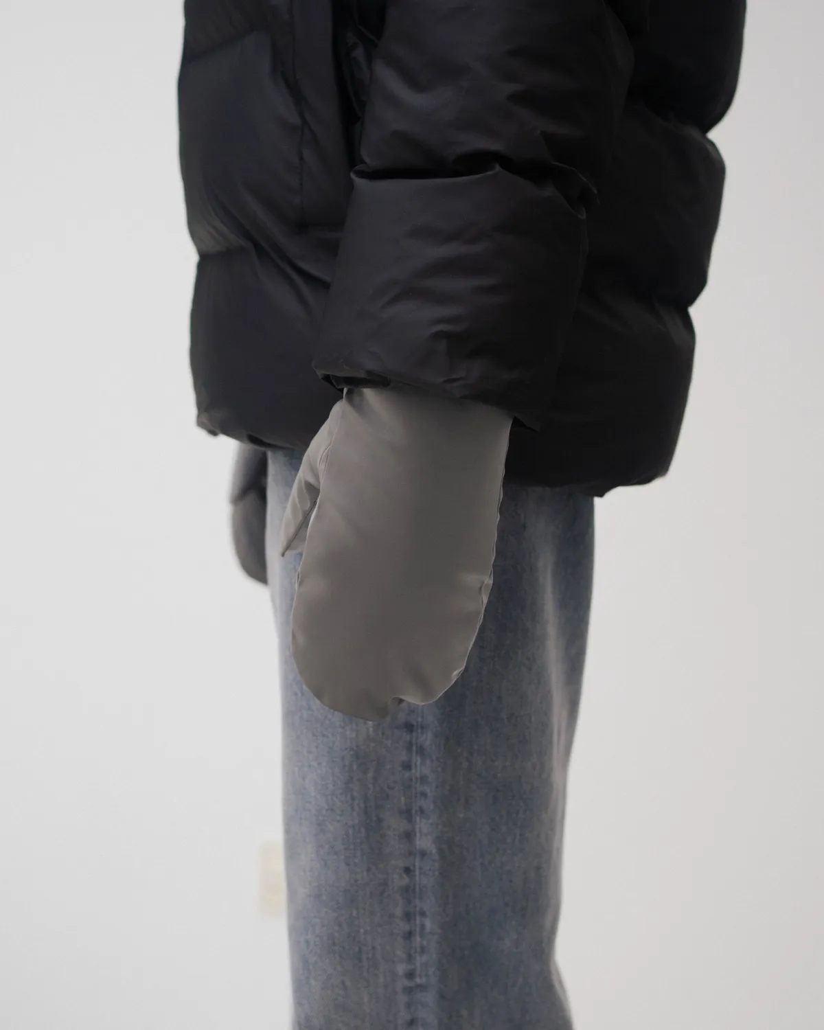 Alta Puffer Mittens W2T3 - Metallic Grey
