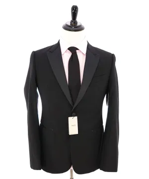 ARMANI COLLEZIONI - Black Textured Peak Lapel "M Line" Slim Suit - 38R