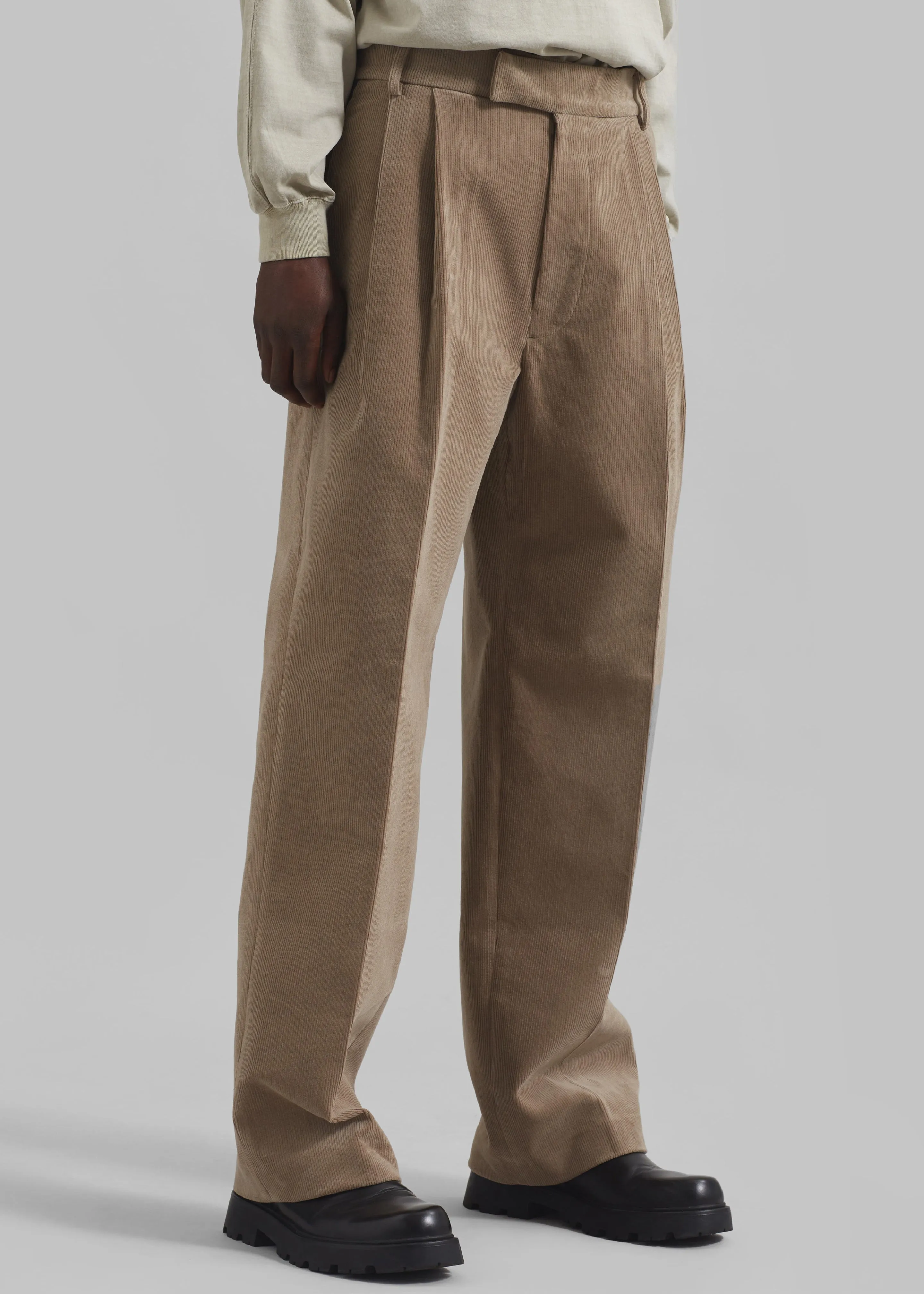 Beo Corduroy Suit Pants - Latte