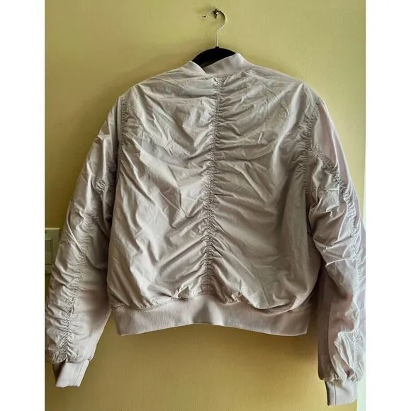 BLANKNYC Nylon Puffer Jacket Size Medium‎
