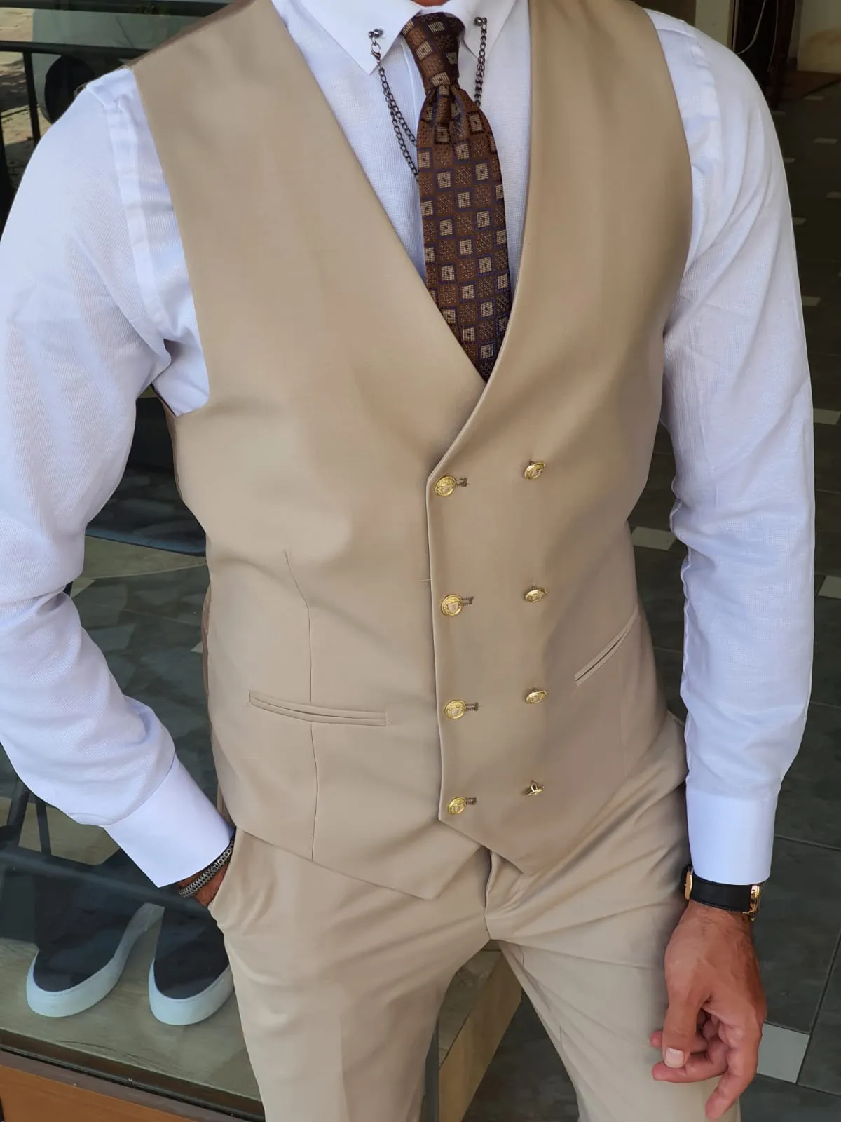 Boston Beige Slim Fit Peak Lapel Wool Suit - Elevate Your Wardrobe