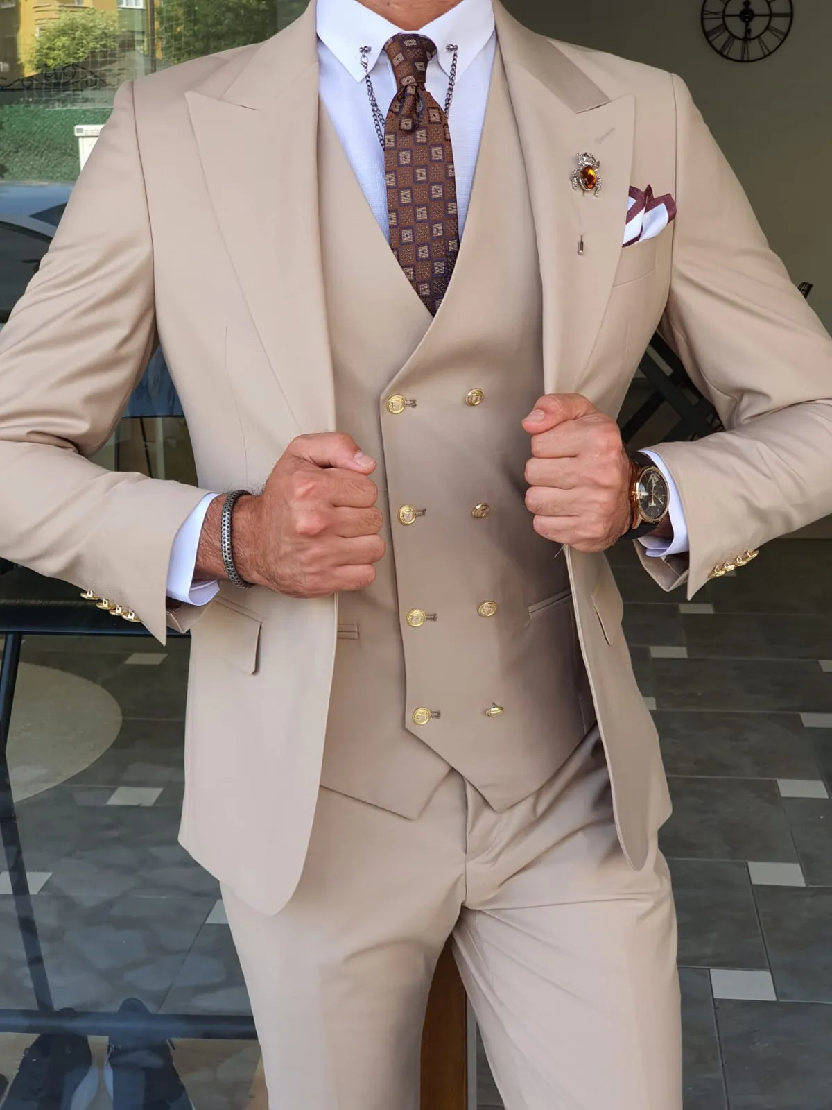 Boston Beige Slim Fit Peak Lapel Wool Suit - Elevate Your Wardrobe