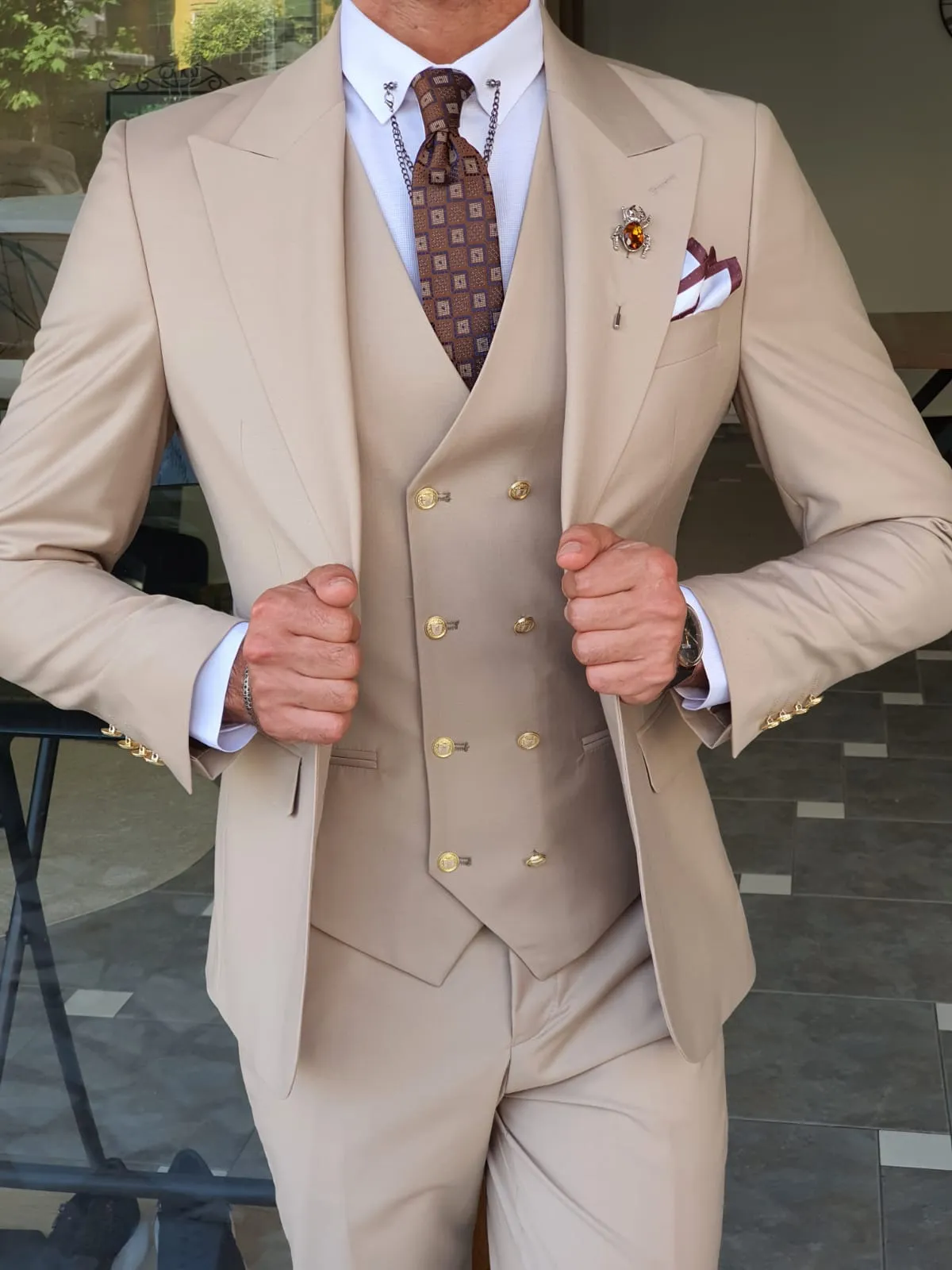 Boston Beige Slim Fit Peak Lapel Wool Suit - Elevate Your Wardrobe