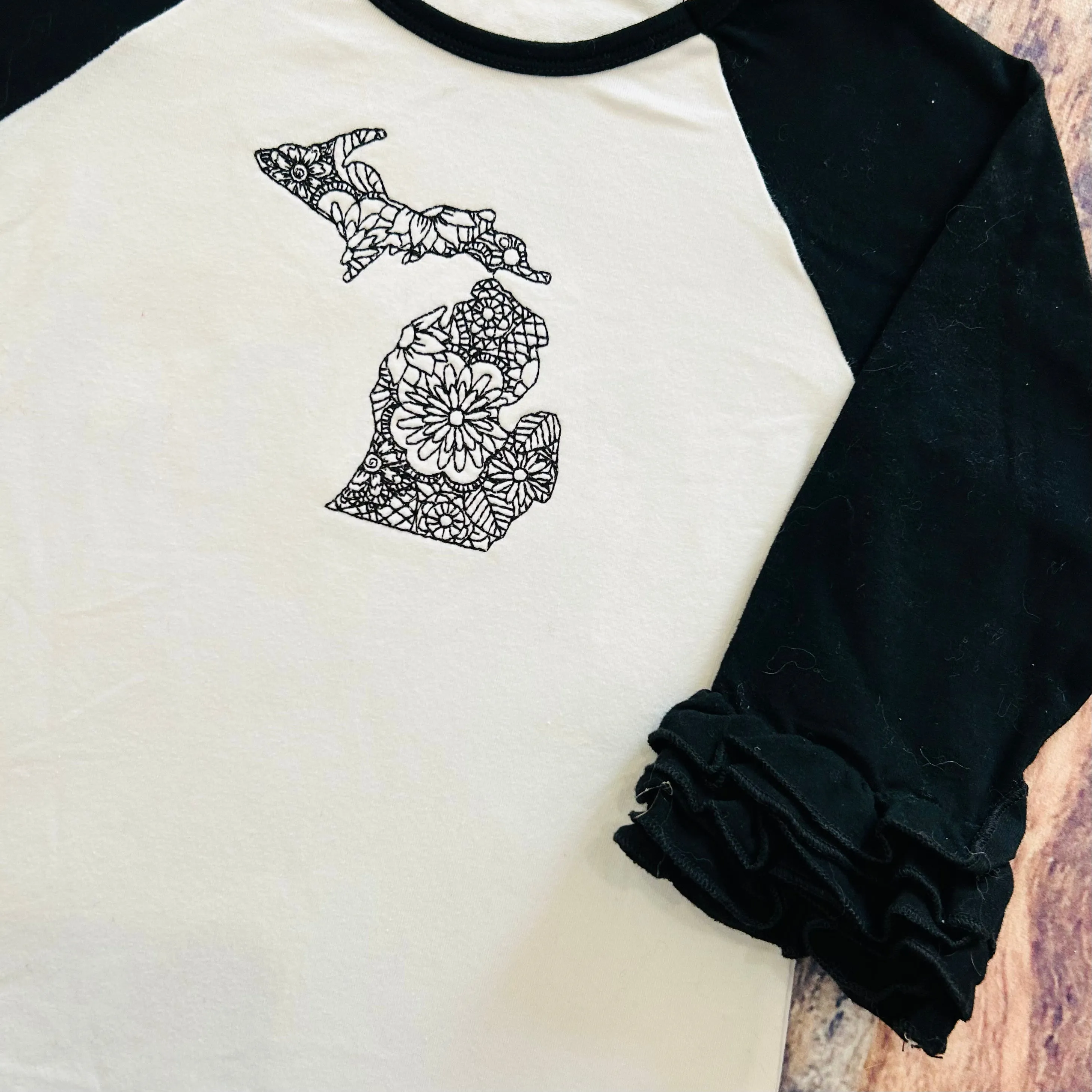 Boutique Ruffle Girl Top Size 3 B&W Black White Michigan Embroidered