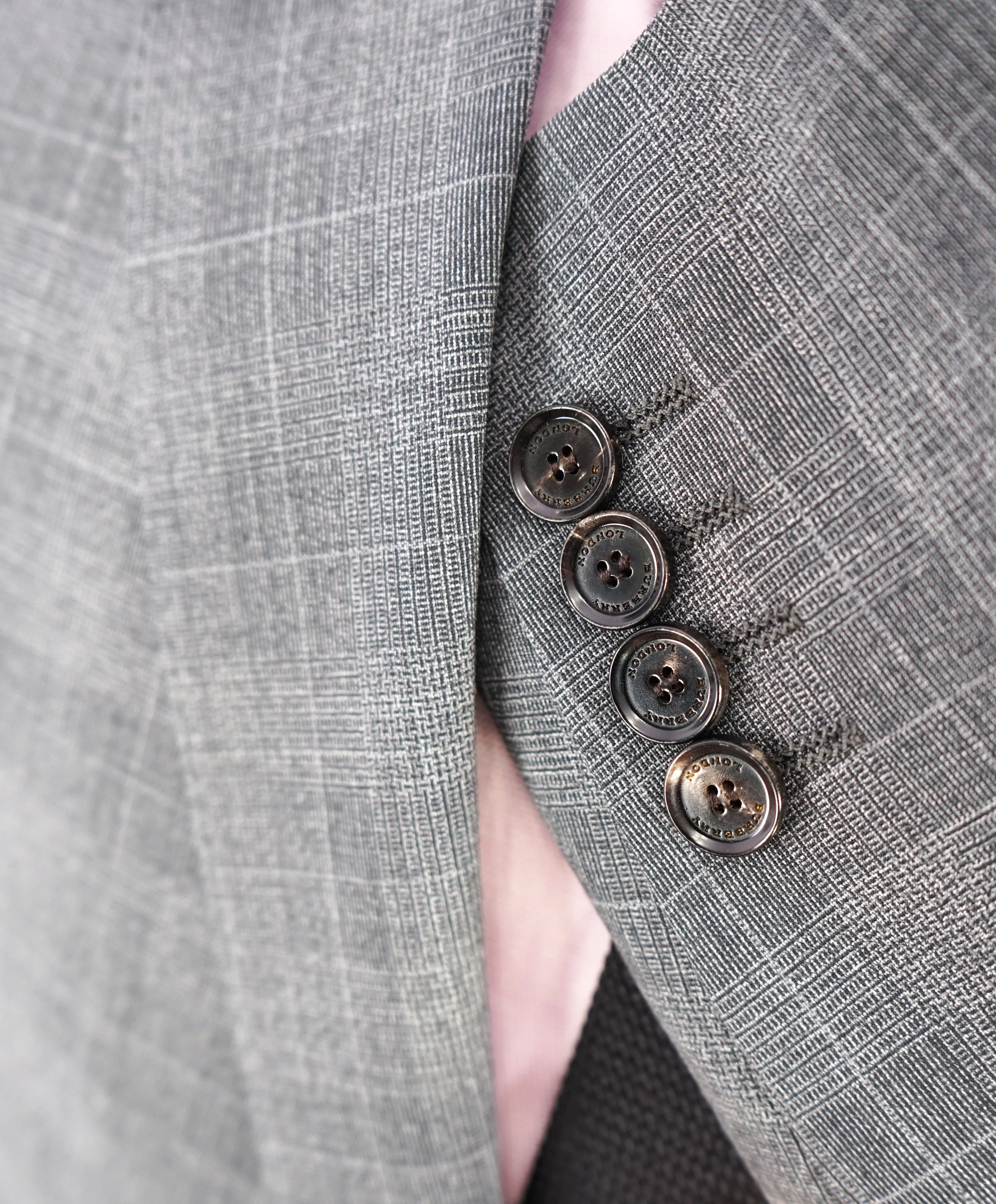 BURBERRY LONDON - Made In Italy Wool Gray "Canbury" Plaid LOGO Suit - 44R