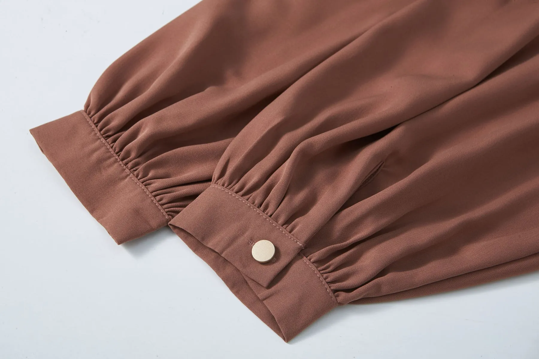 Cocoa Lite Mock Neck Long Sleeve Cropped Blouse