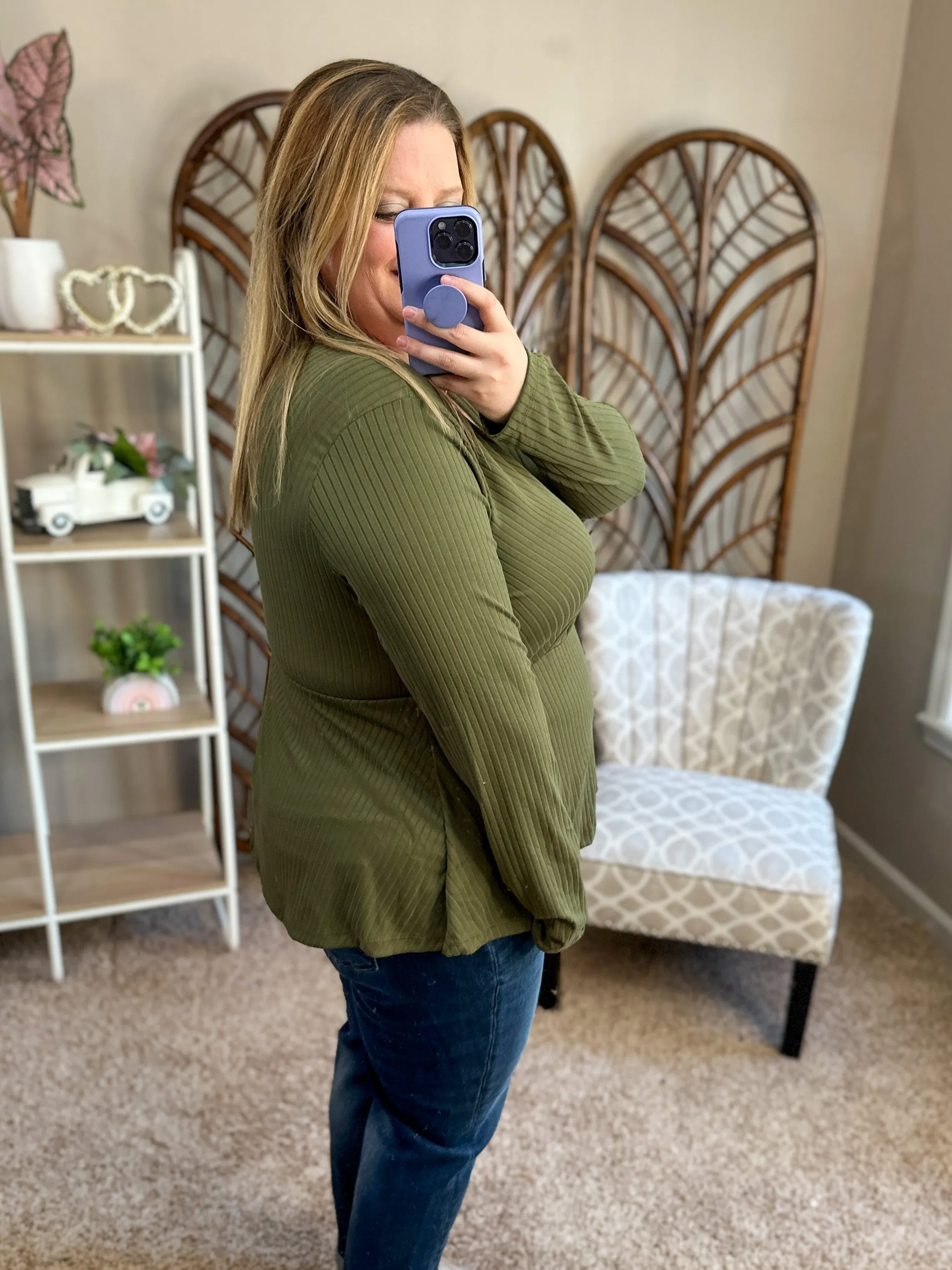 Crossing Corners Top - Olive