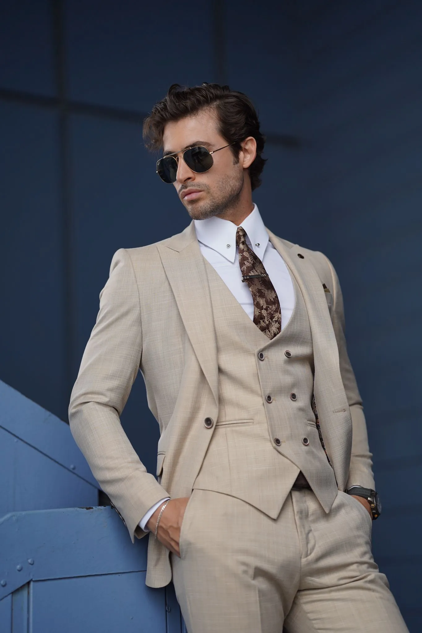 Daniel Slim Fit Cream Wool Suit - Three-Piece Elegance