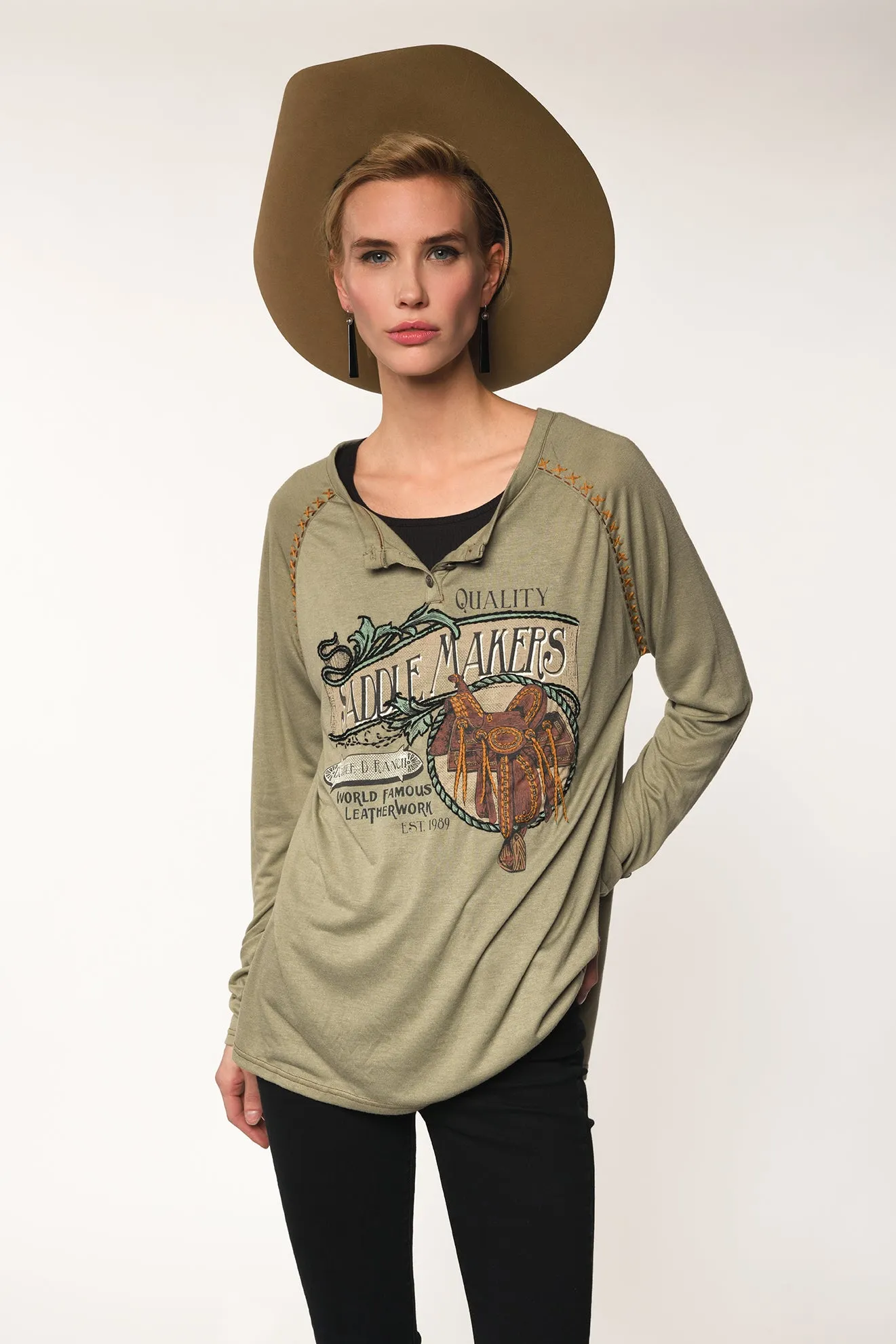 Double D Ranchwear Saddle Makers Top