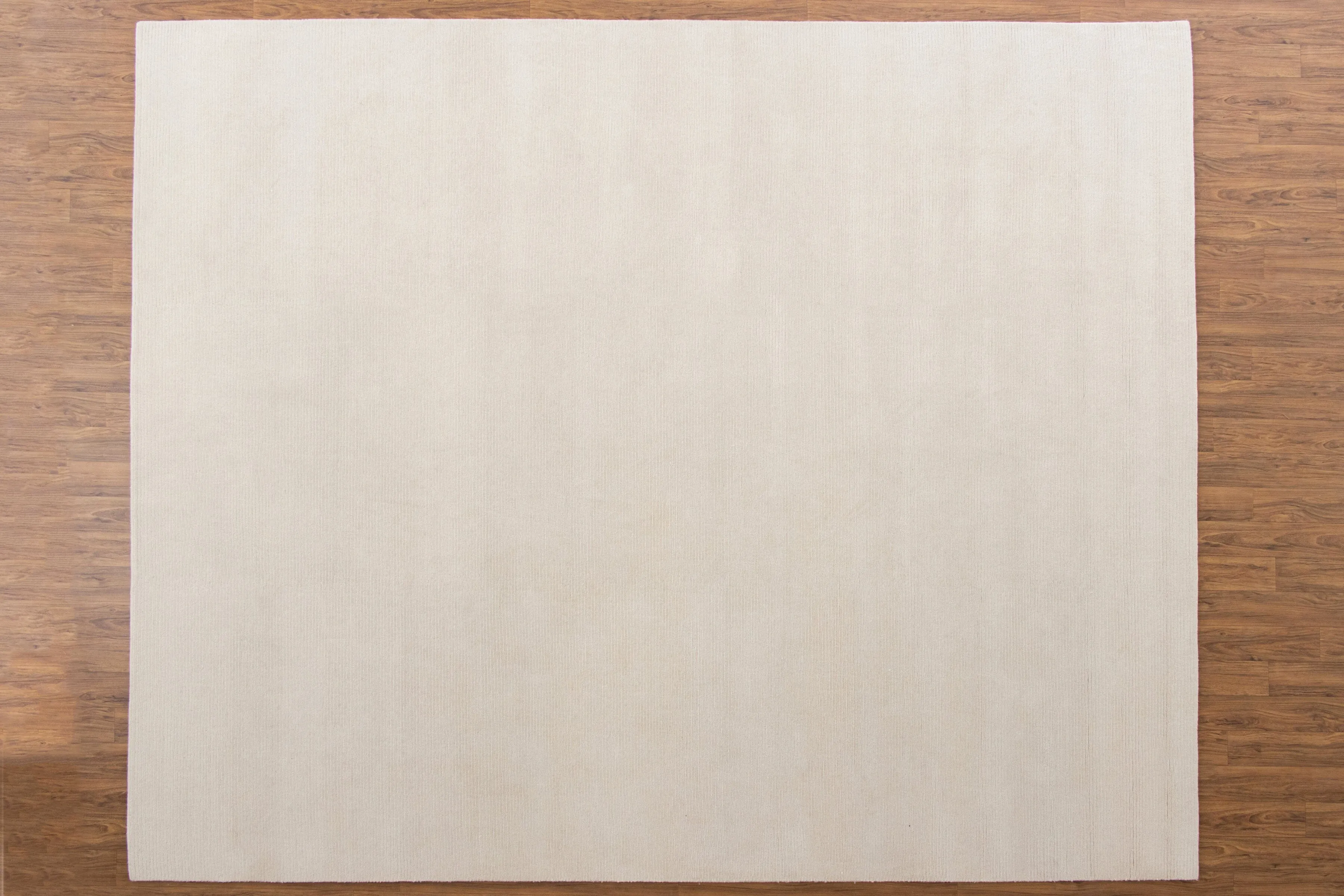 Easton Ivory Tibetan Handknotted Wool