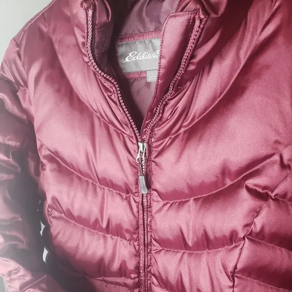 Eddie bauer down puffer womens coat wine color size small