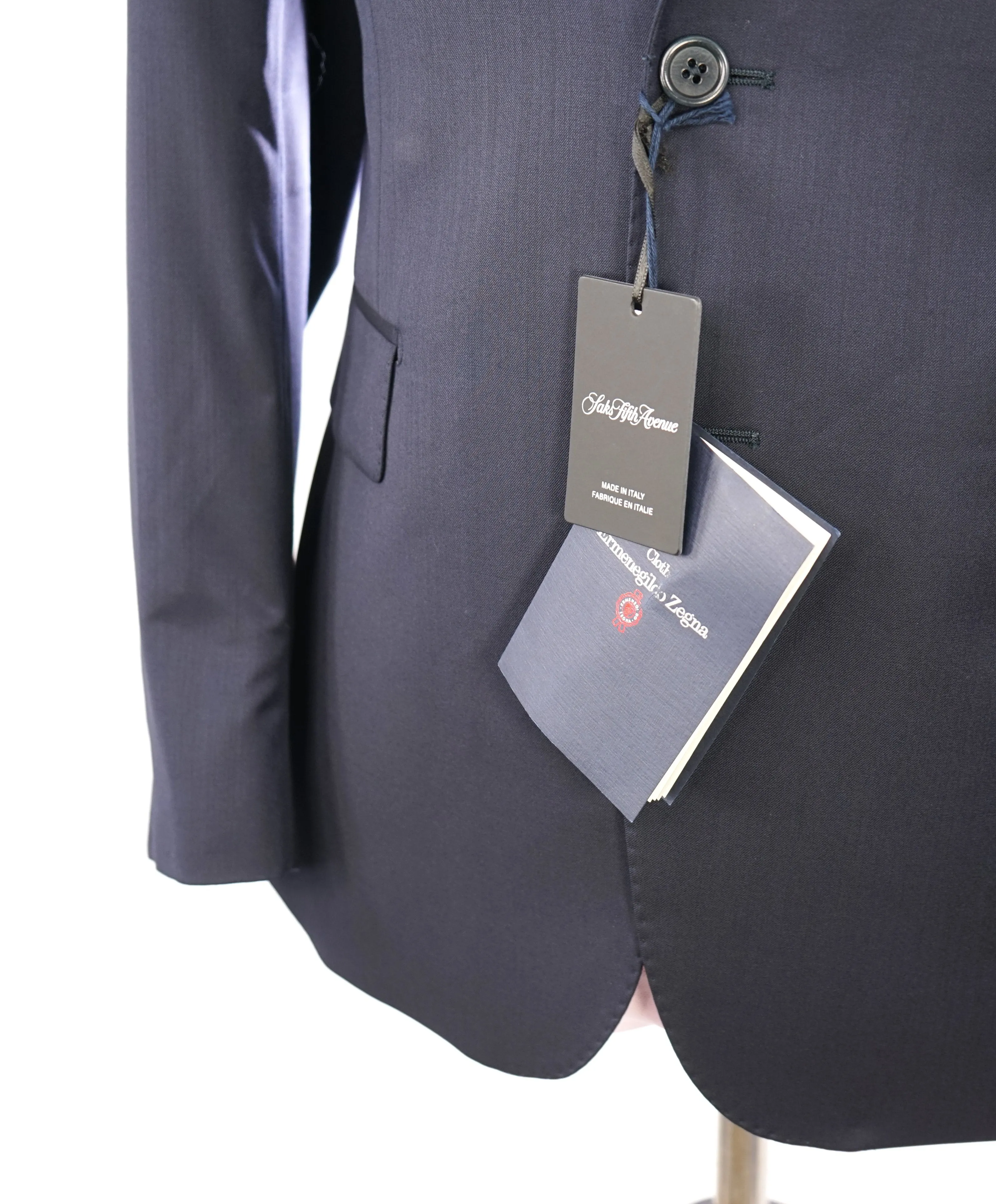 ERMENEGILDO ZEGNA - By SAKS FIFTH AVENUE "Classic" SILK BLEND Navy Suit - 44S