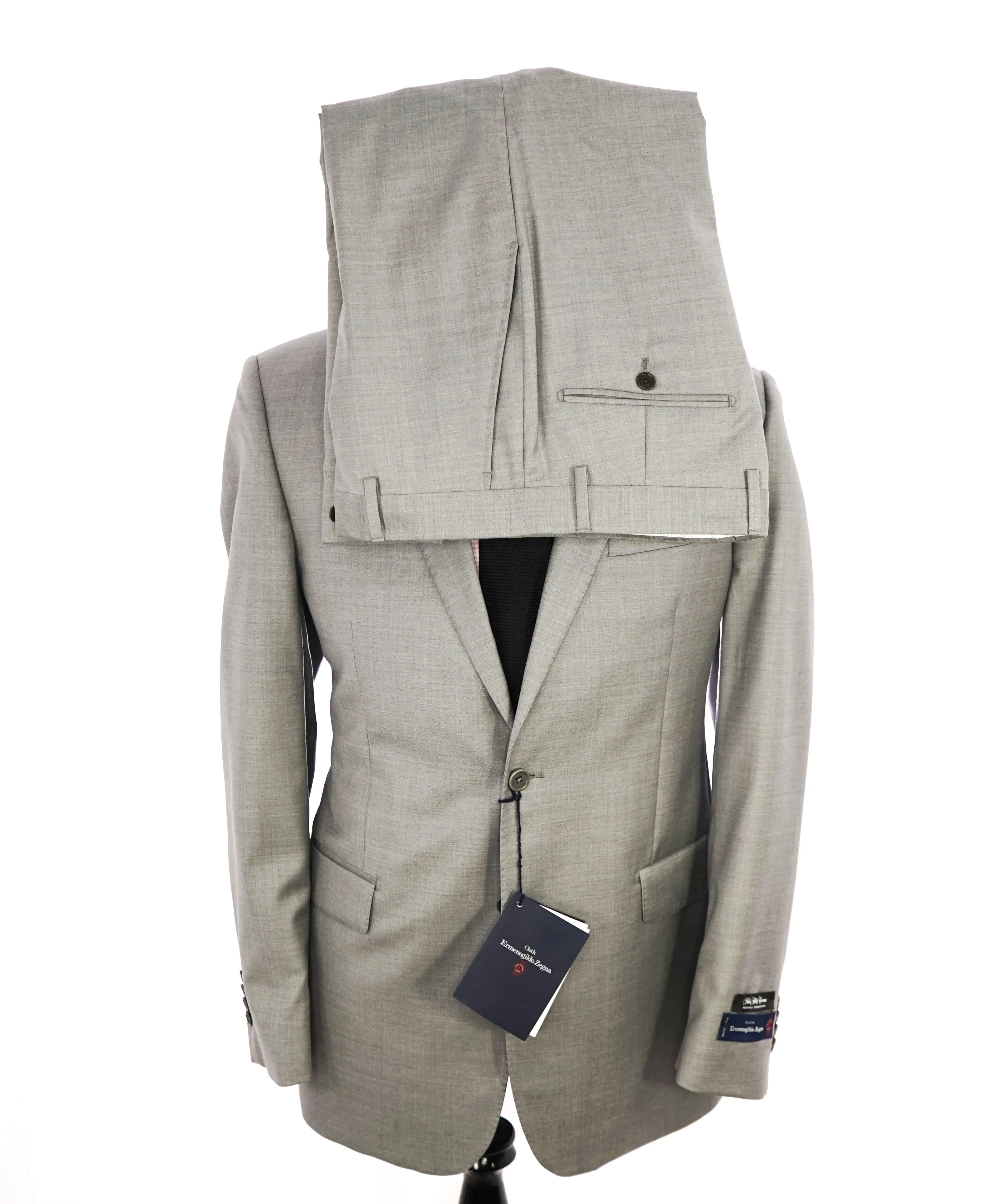 ERMENEGILDO ZEGNA - "Classic" SAKS FIFTH AVENUE Gray Textured Suit - 42L