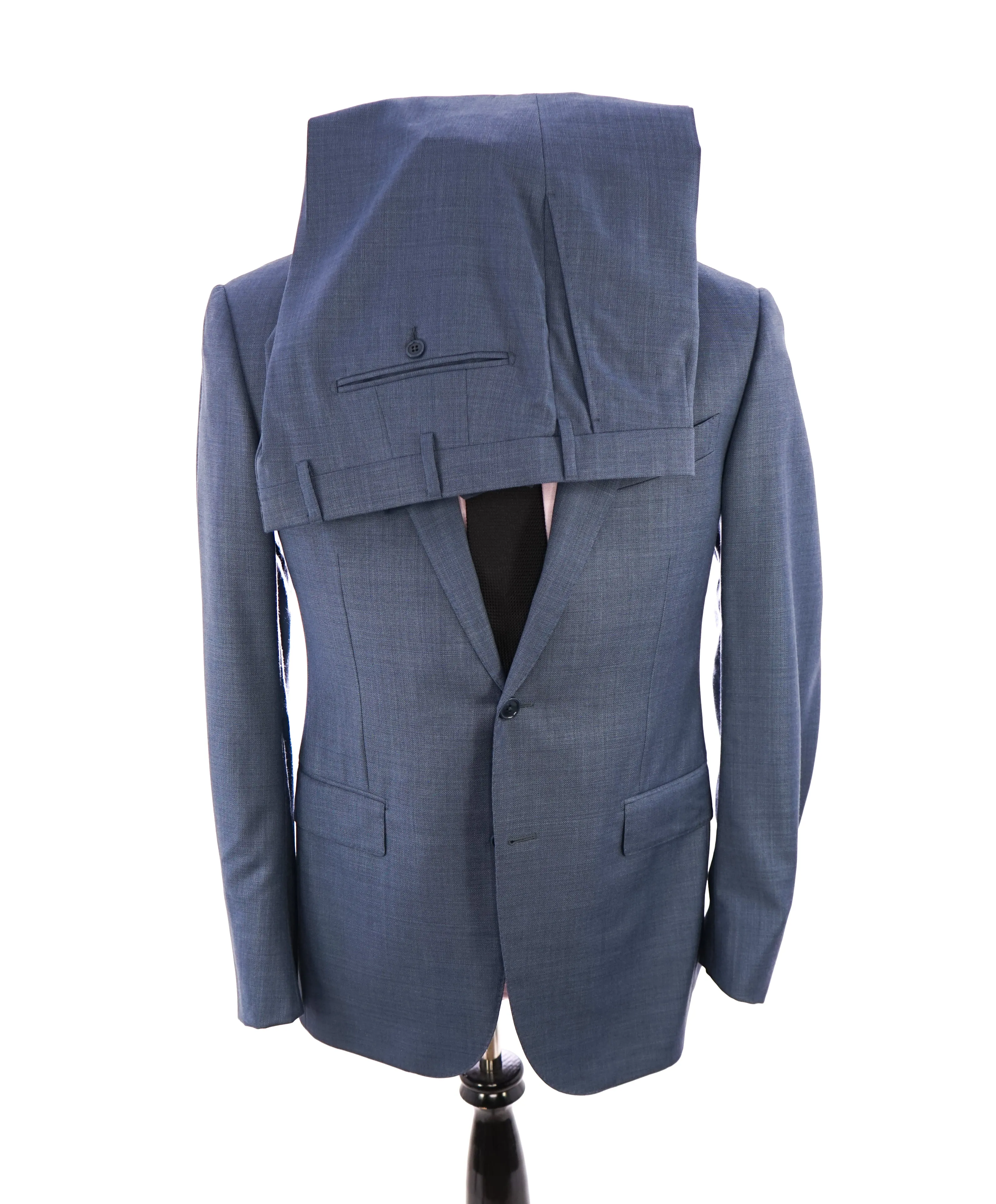 ERMENEGILDO ZEGNA - "MULTI-SEASON" Pastel Baby Blue Suit - 40R