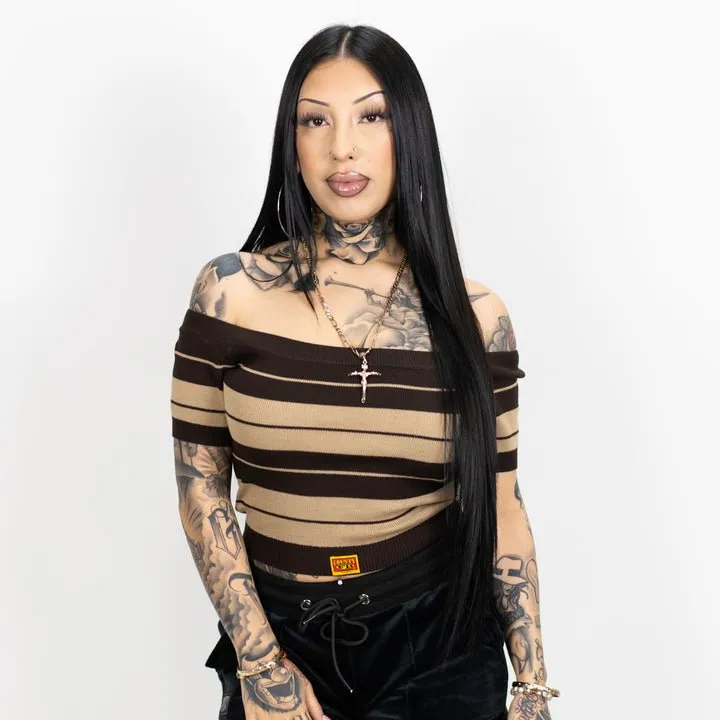 FB COUNTY CHARLIE BROWN "OFF THE SHOULDER" CROP TOP