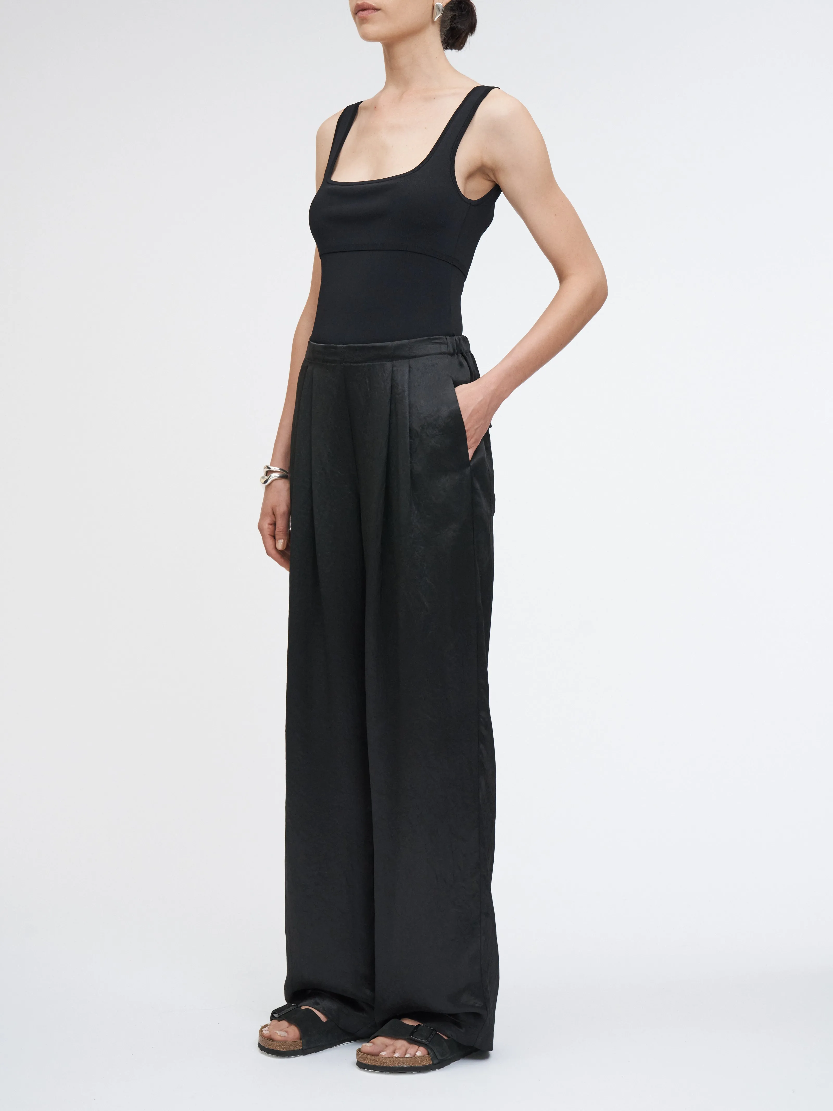Flap Pocket Pleat Pant in Glossy Black
