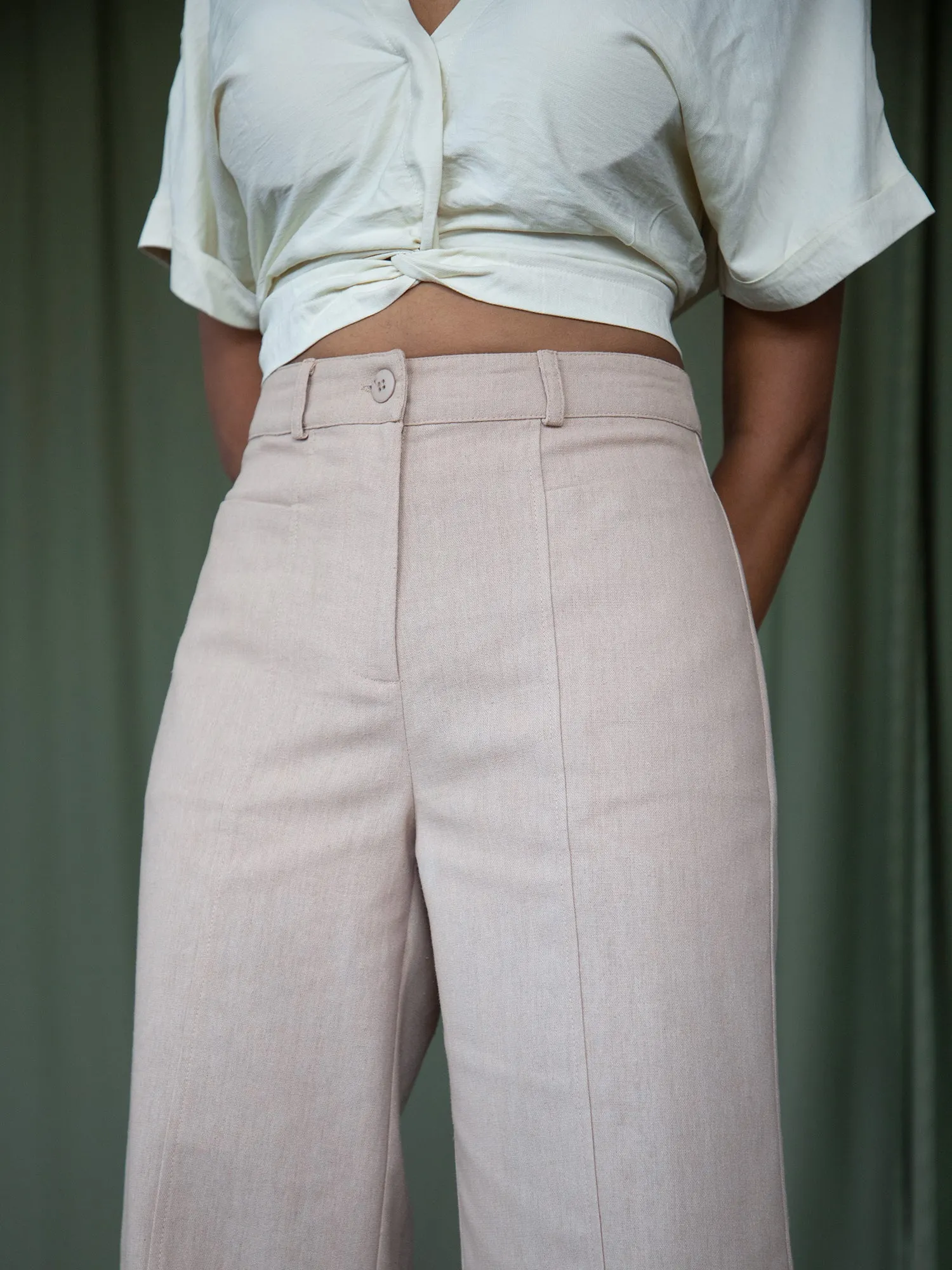 Front Twisted Crop Top