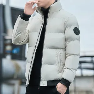 FrostElite - Die Luxuriöse Daunenjacke für eisige Tage