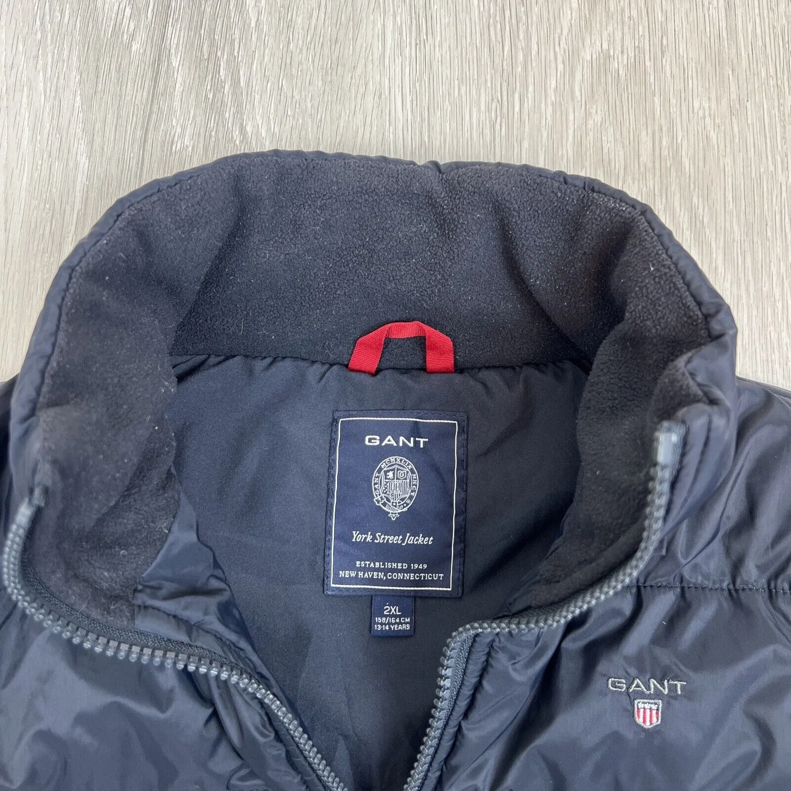 Gant Boys Convertible Puffer Vest Jacket Size 13-14 Years