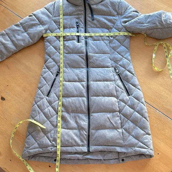 Guess Quilted Hooded Puffer Coat Size Small
