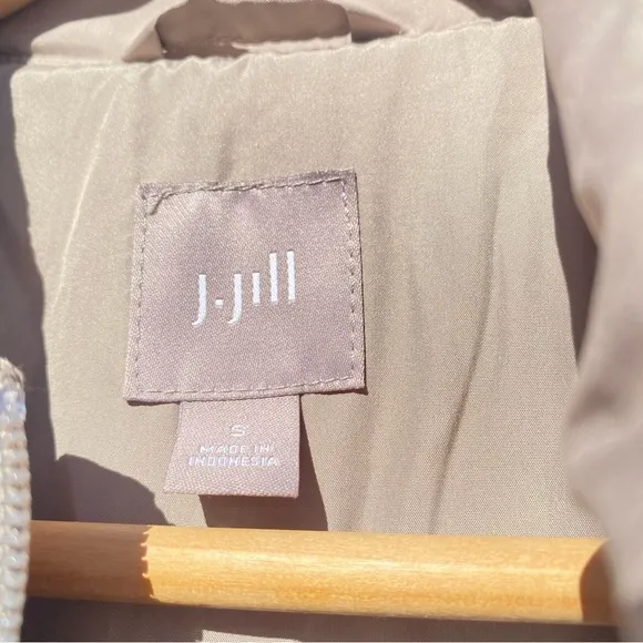 J. Jill Puffer Coat in Cream color Size S NWOT