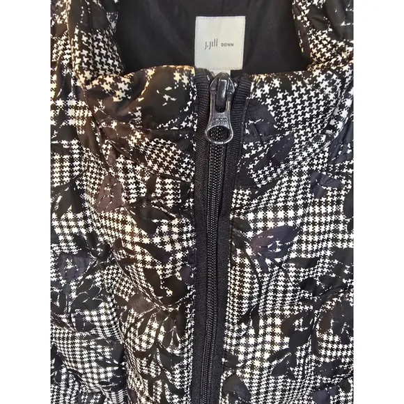 J. Jill Women's Vest Size 1X Black Floral Print Puffer, Down