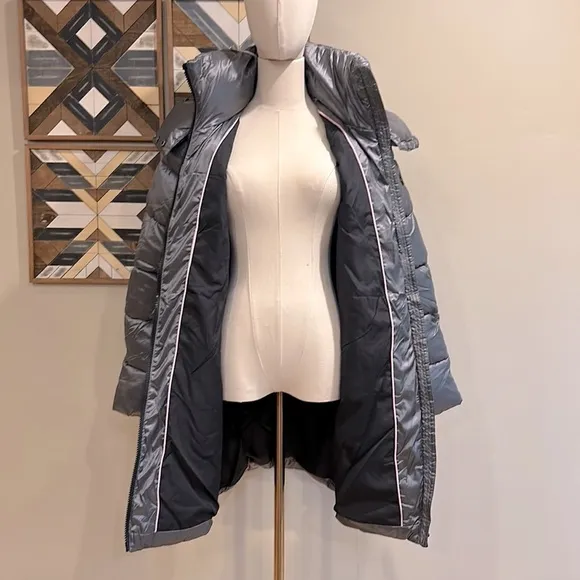 Jessica Simpson Long Belted Hooded Puffer Coat Parka Jacket Shiny Ice Grey M NWT