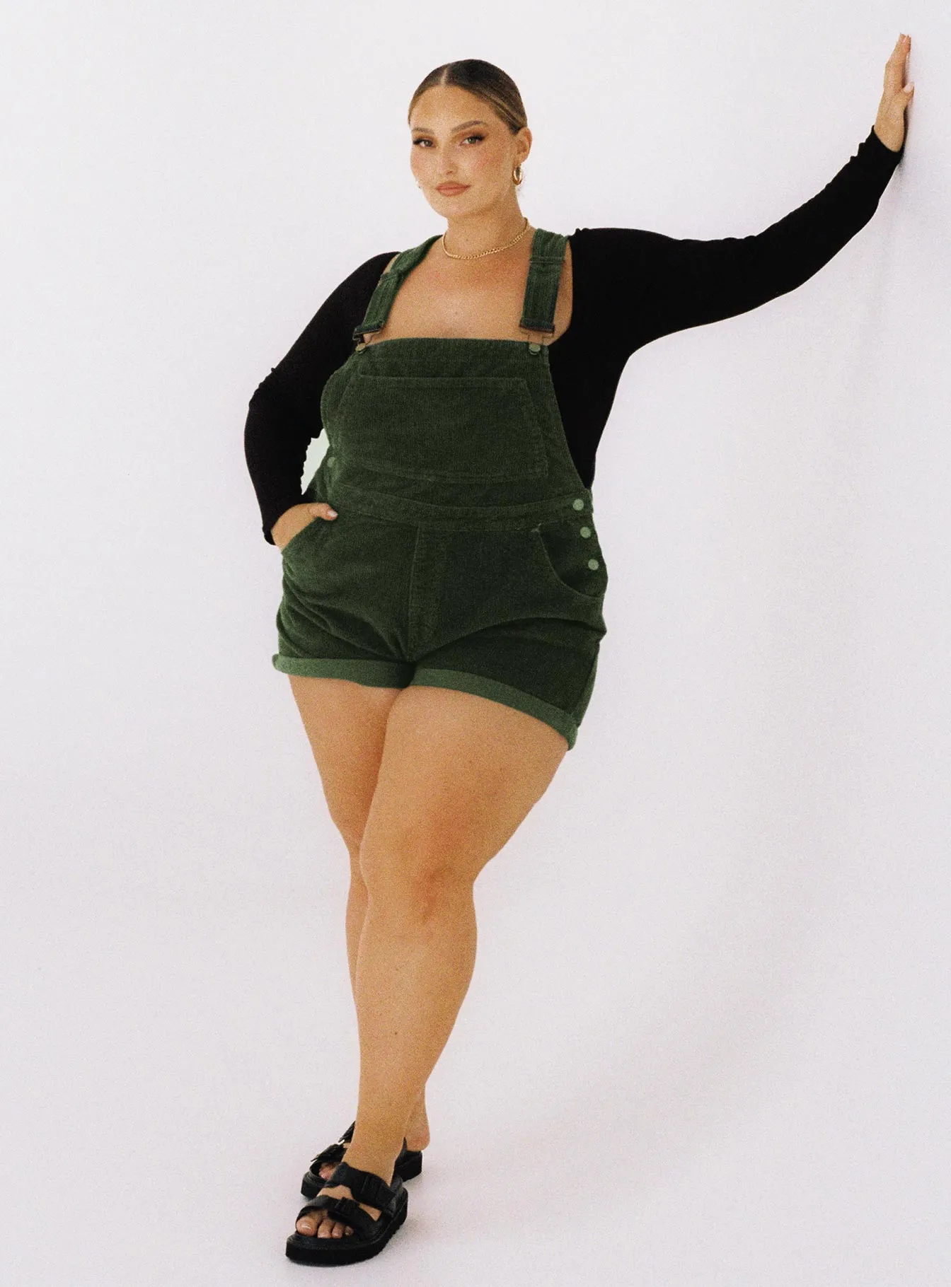 Kacey Short Overalls Khaki Curve