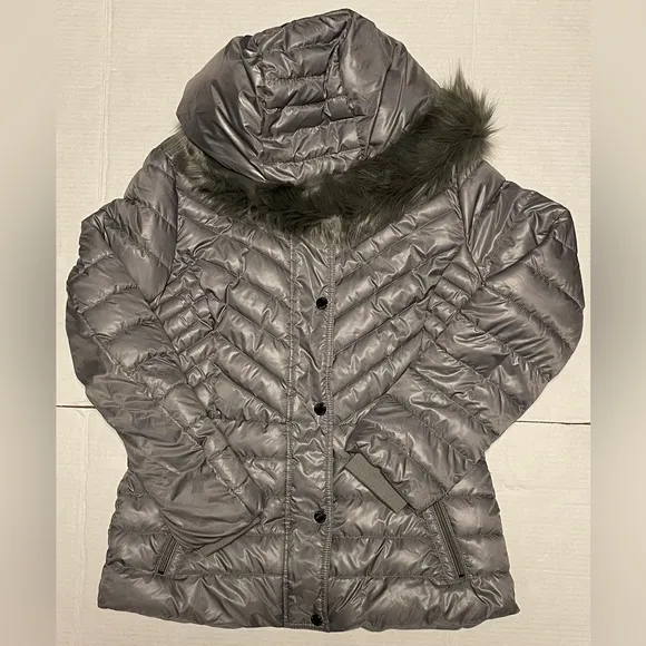 KENNETH COLE NEW YORK  PUFFER COAT WOMEN FUR-TRIM DOWN HOODED GRAY COLOR SIZE M