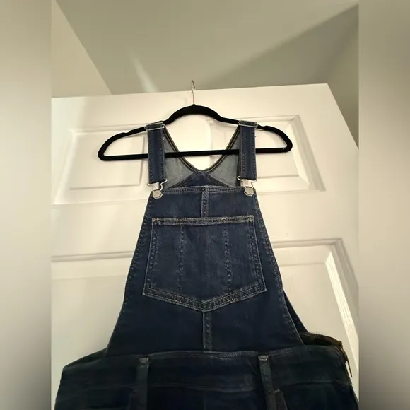 Levi’s straight overalls, size 29 worn 1x