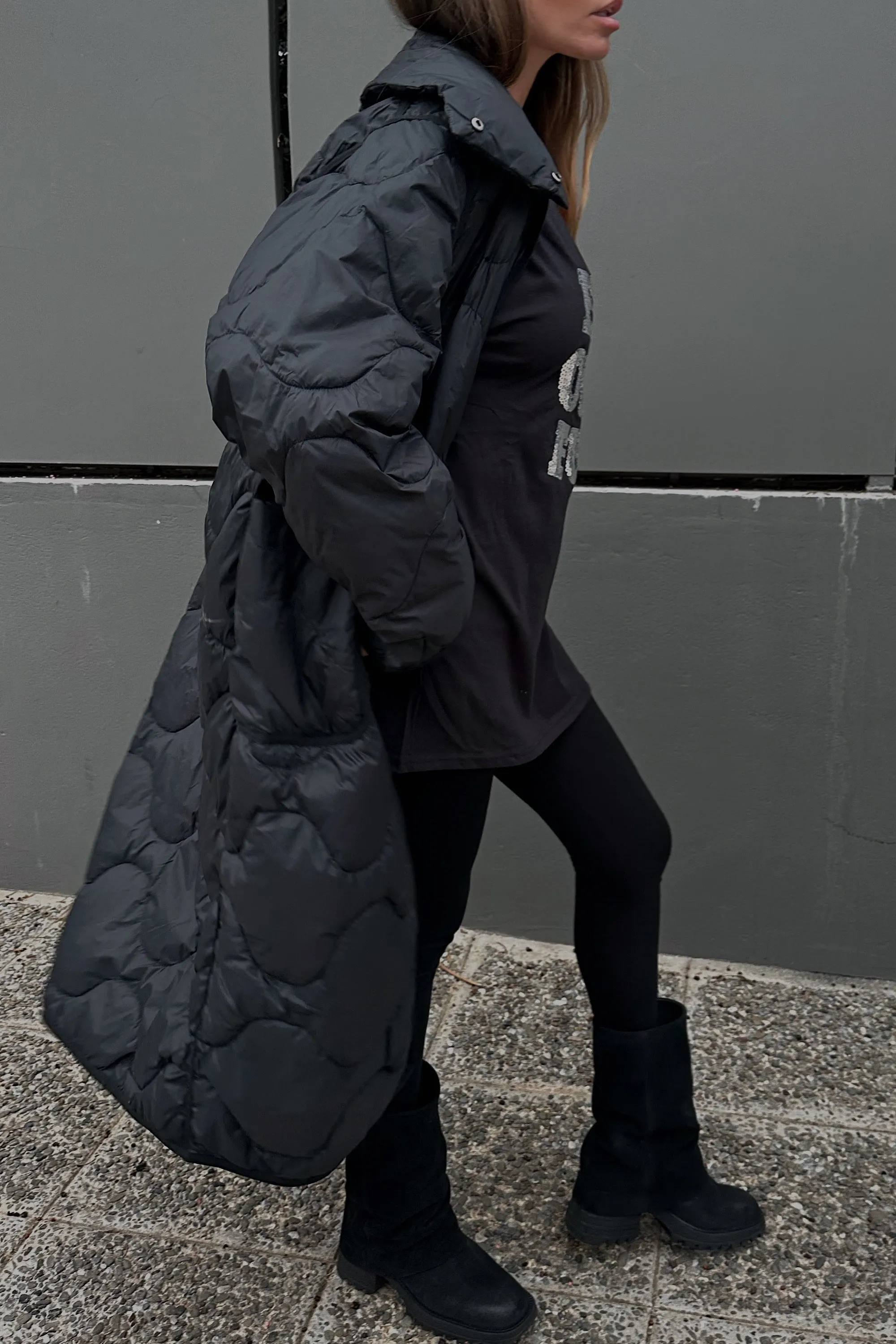 LIGHT PADDED LONG JACKET