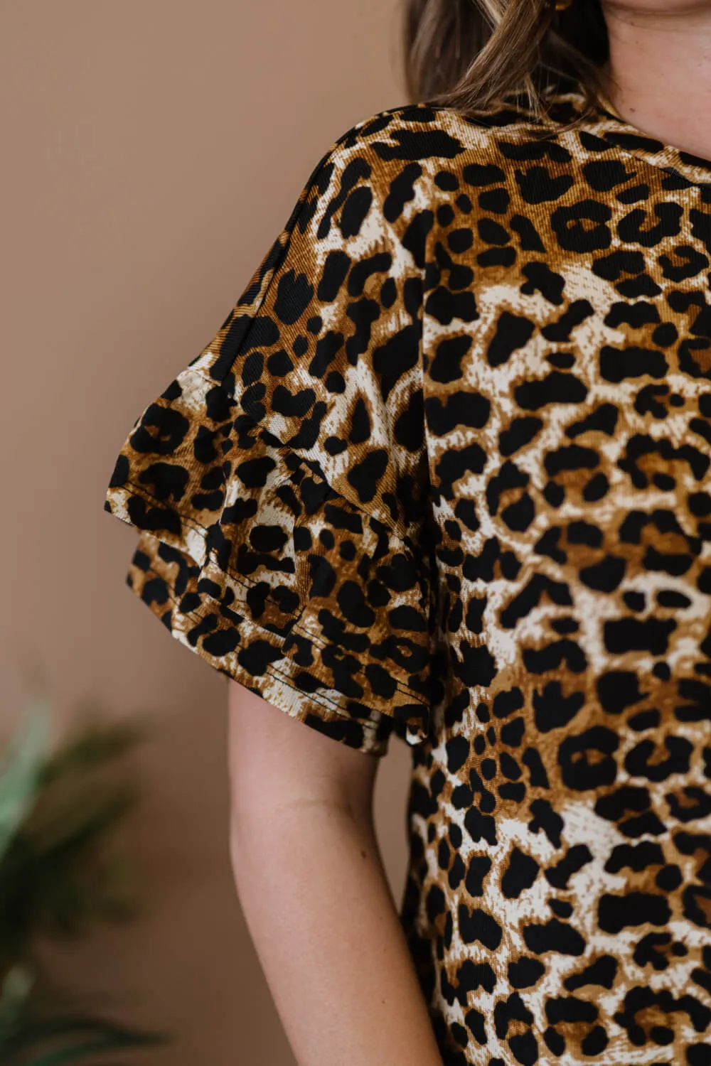 Lookin' Fabulous Full Size Run Leopard Print Tee