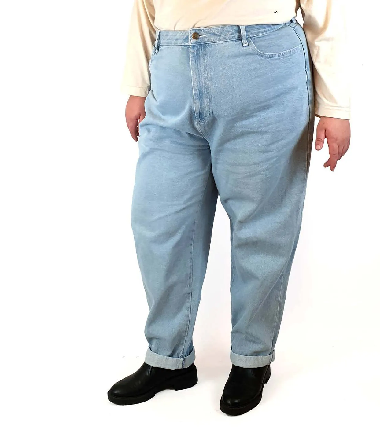 Lucy & Yak light denim jeans size W40/R, best fits size 20-22