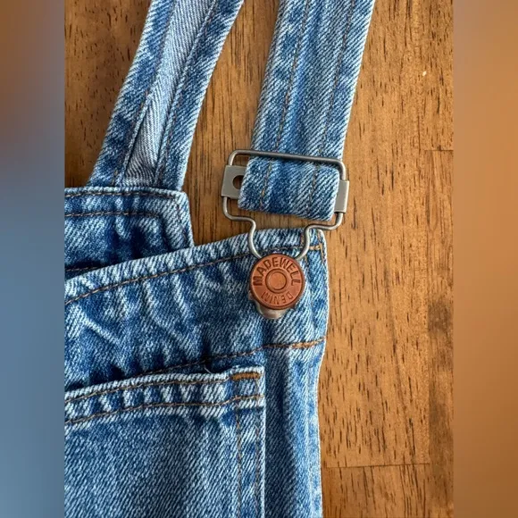 Madewell Adirondack Raw-Hem Short Overalls SZ M Denim