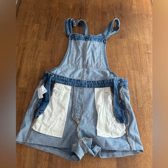 Madewell Adirondack Raw-Hem Short Overalls SZ M Denim