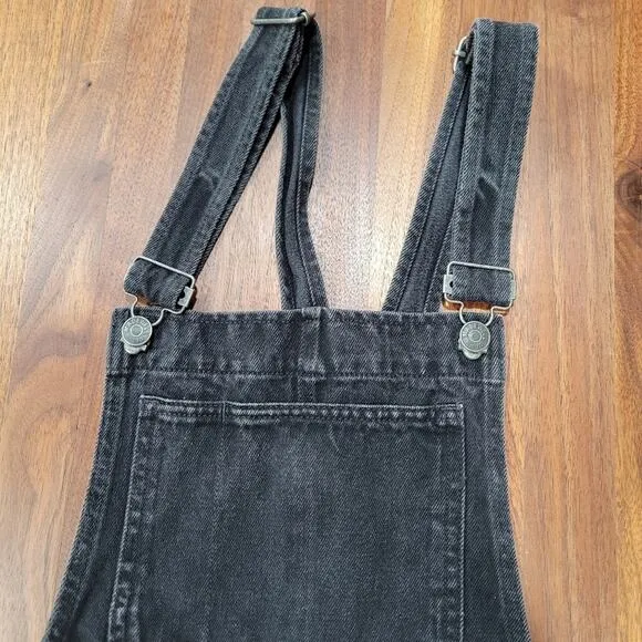 Madewell Adirondack Short Overalls in  Washed Black Size Small