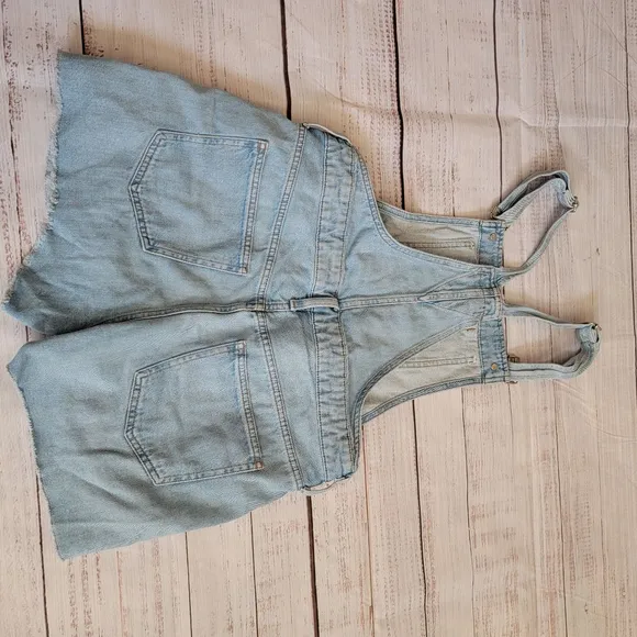 Madewell Lightwash Denim Shortalls Short Overalls Raw Hem Women's Medium
