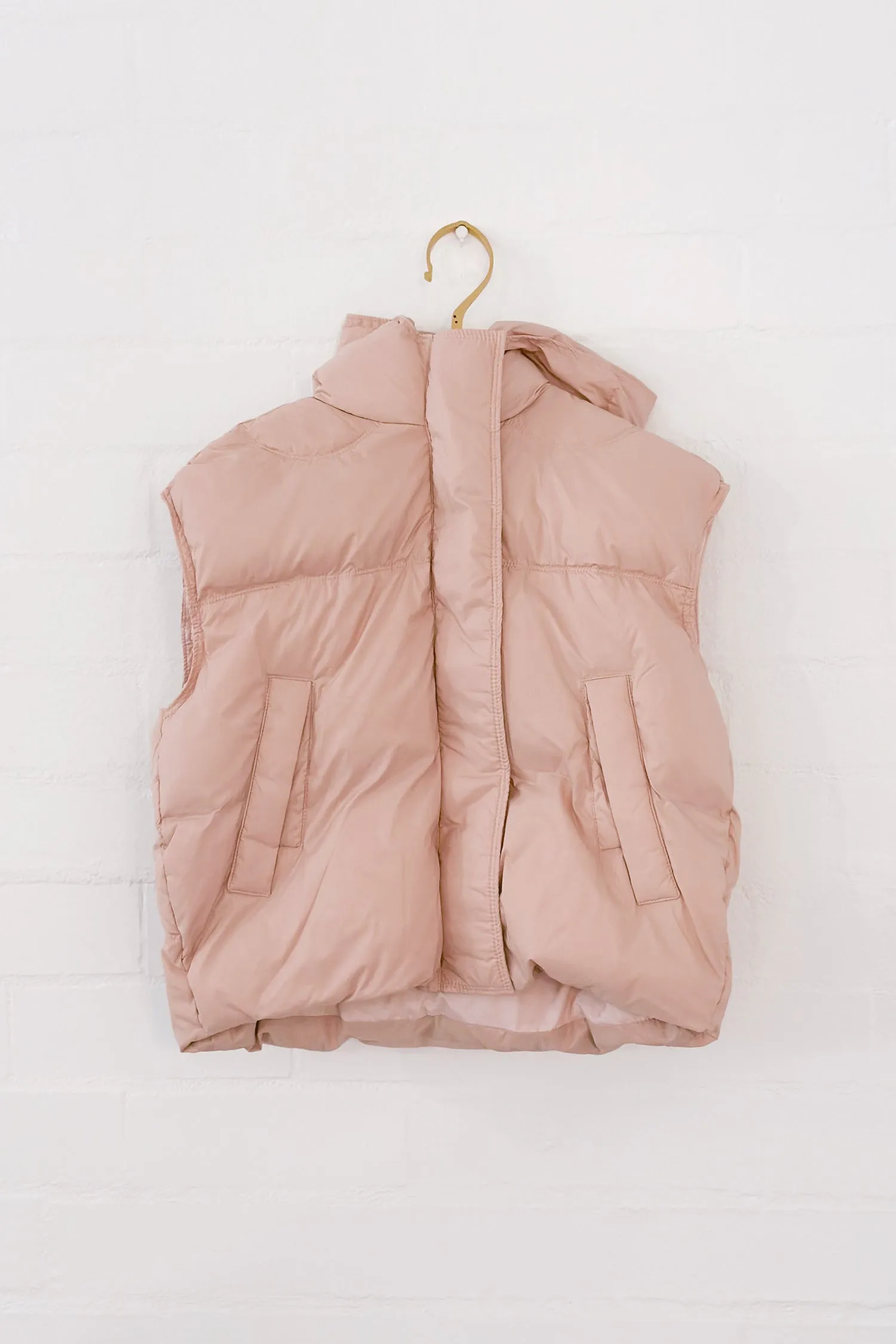 Minnie Puffer Vest in Peony