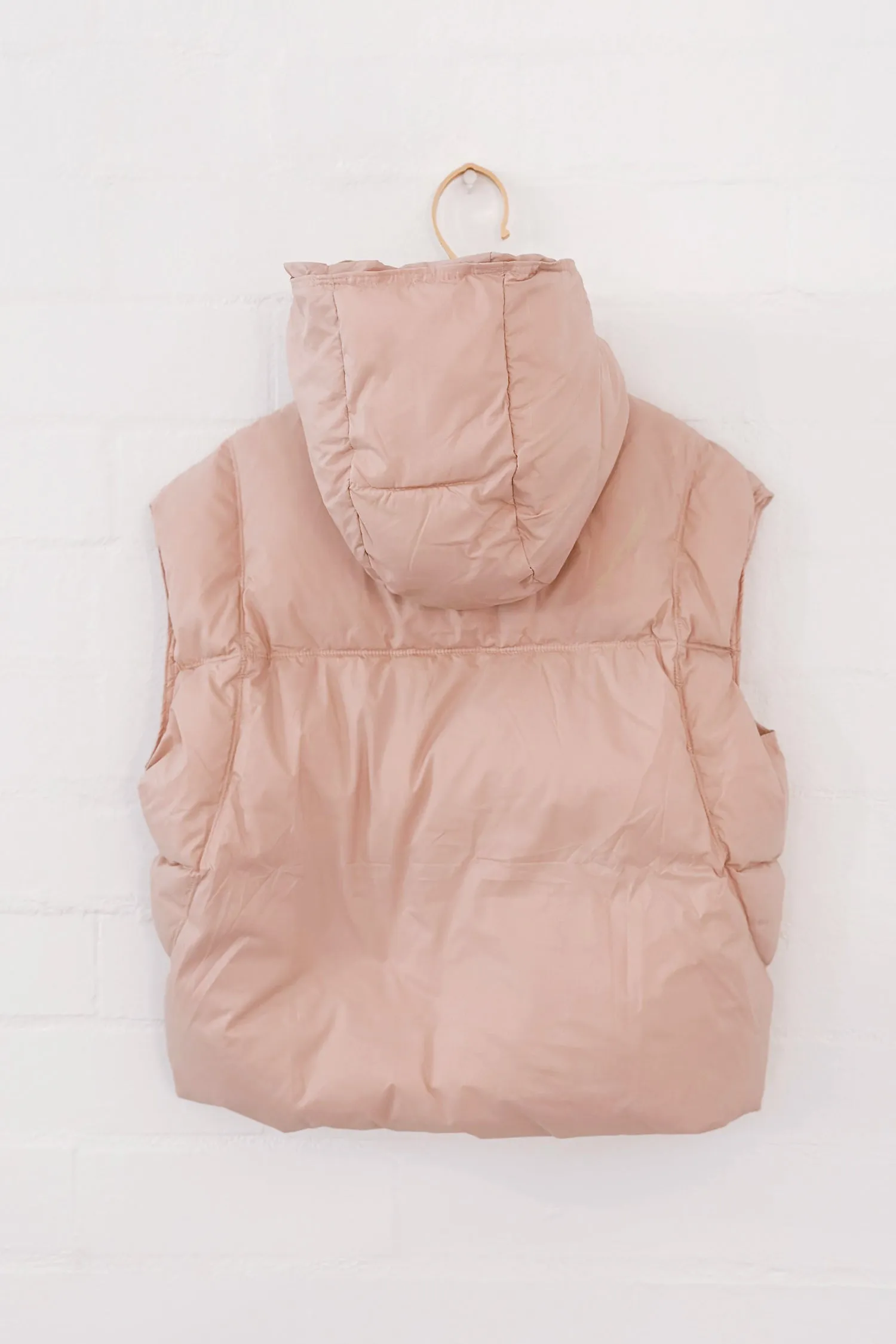 Minnie Puffer Vest in Peony