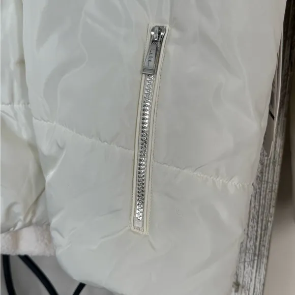Nicole Miller Reversible Cream Puffer Jacket Size Large