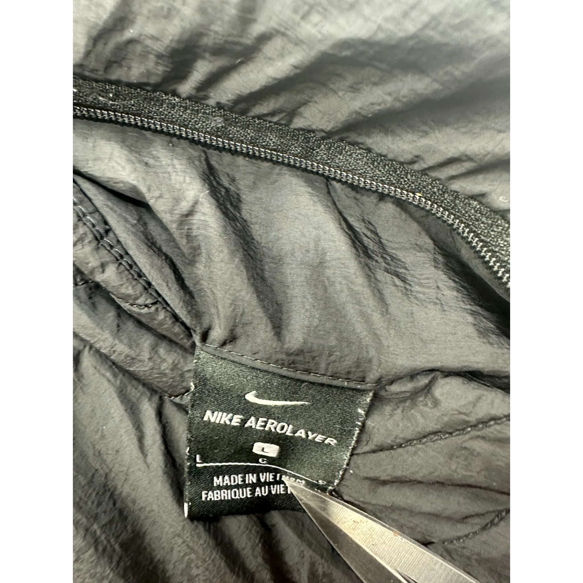 NIKE REVERSIBLE PUFFER VEST - (L)