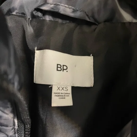 Nordstrom BP. Black and white pool ripple oversized puffer jacket