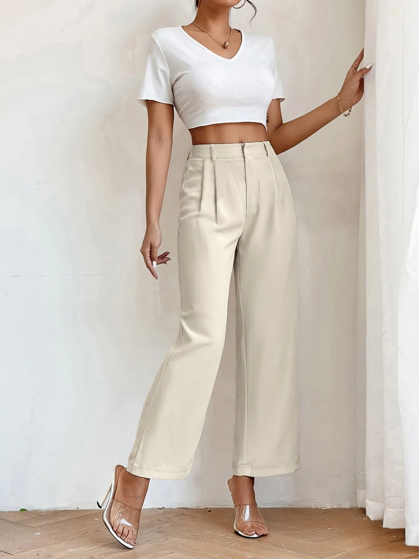 Plicated Detail Straight Leg Pants