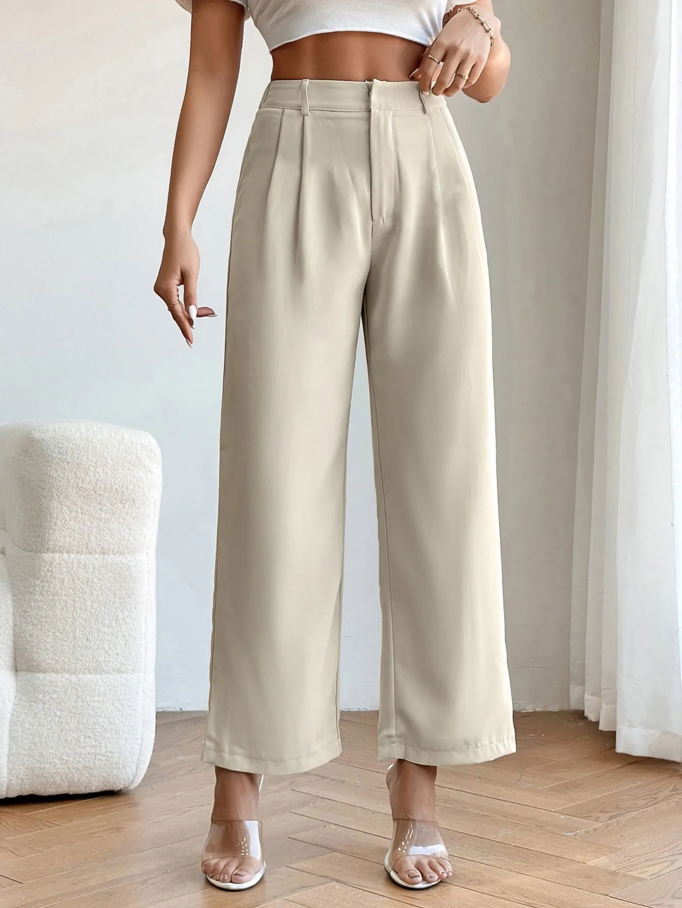 Plicated Detail Straight Leg Pants
