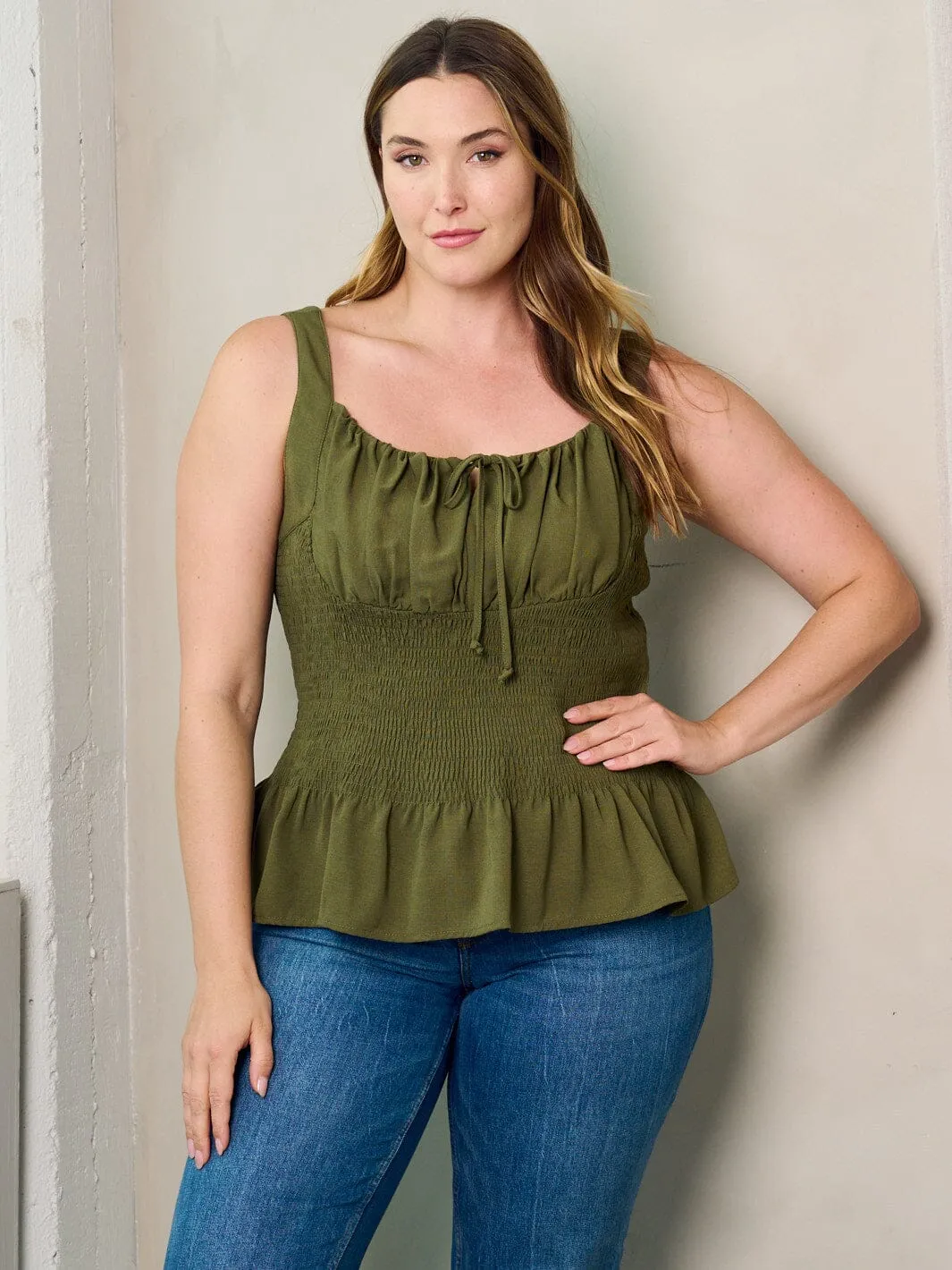 PLUS SIZE SLEEVELESS SMOCK PLEPLUM TANK TOP