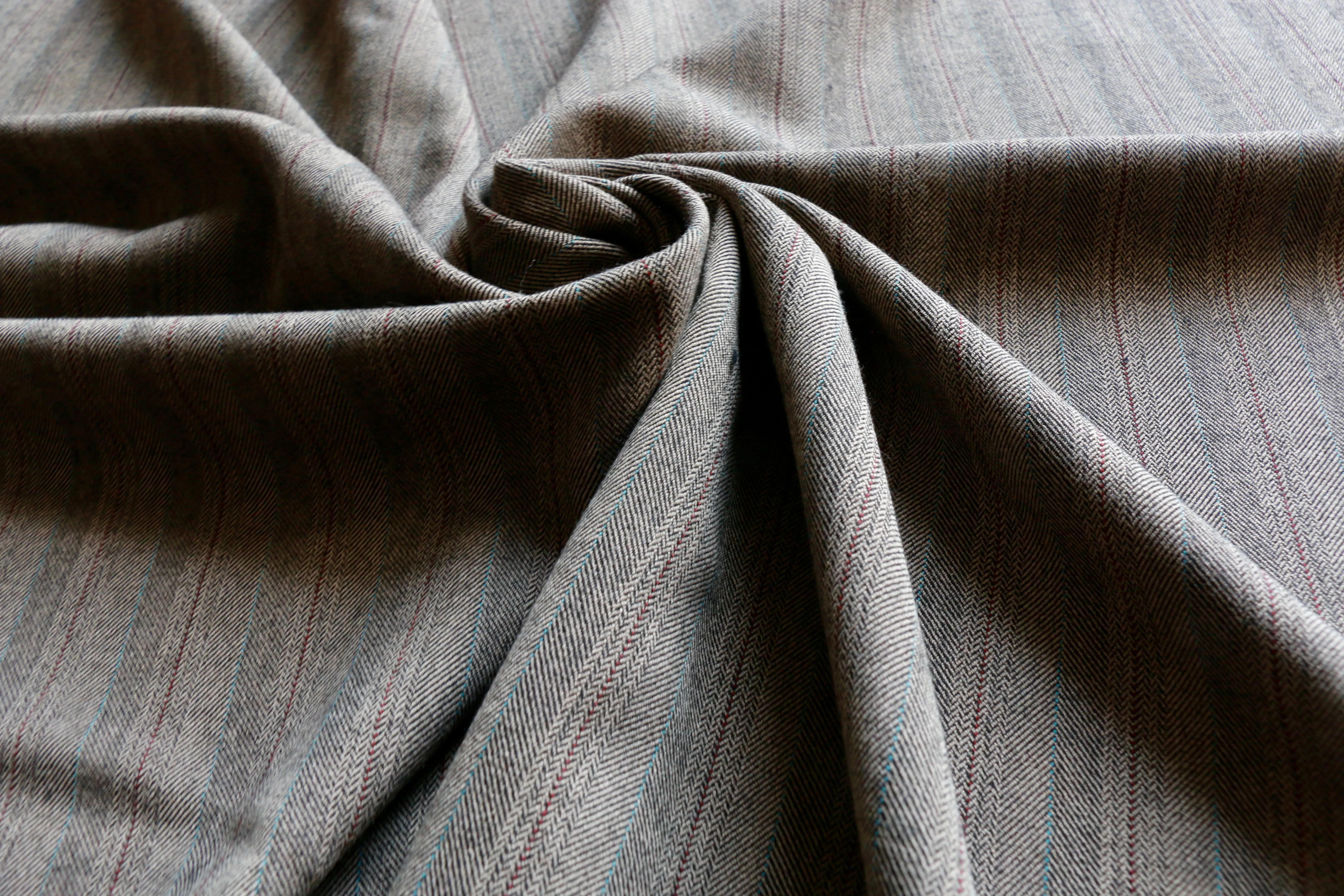 POLYVISCOSE SUITING - Beige herringbone and stripe design
